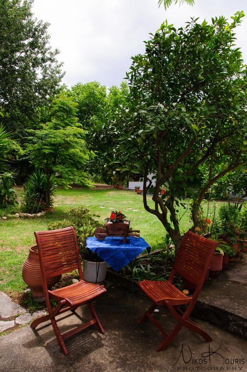 Drivas Apartments Platanias  Esterno foto